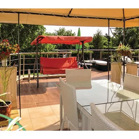 Lägenhet One-bedroom In Varna